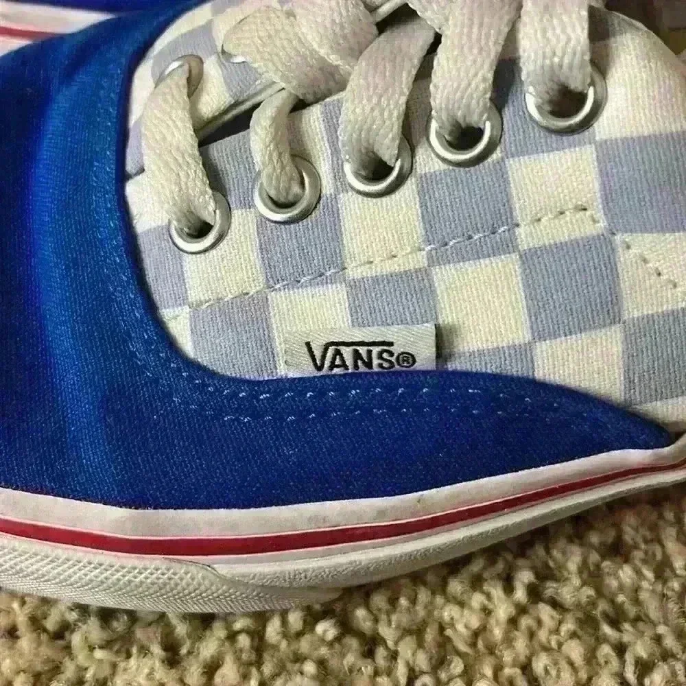 VANS Custom Design Checkerboard Laceup Men’s 6.5/Women’s 8